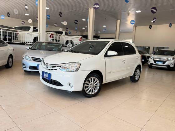 TOYOTA ETIOS 1.5 XLS 16V FLEX 4P MANUAL TOYOTA ETIOS 1.5 XLS 16V FLEX 4P MANUAL